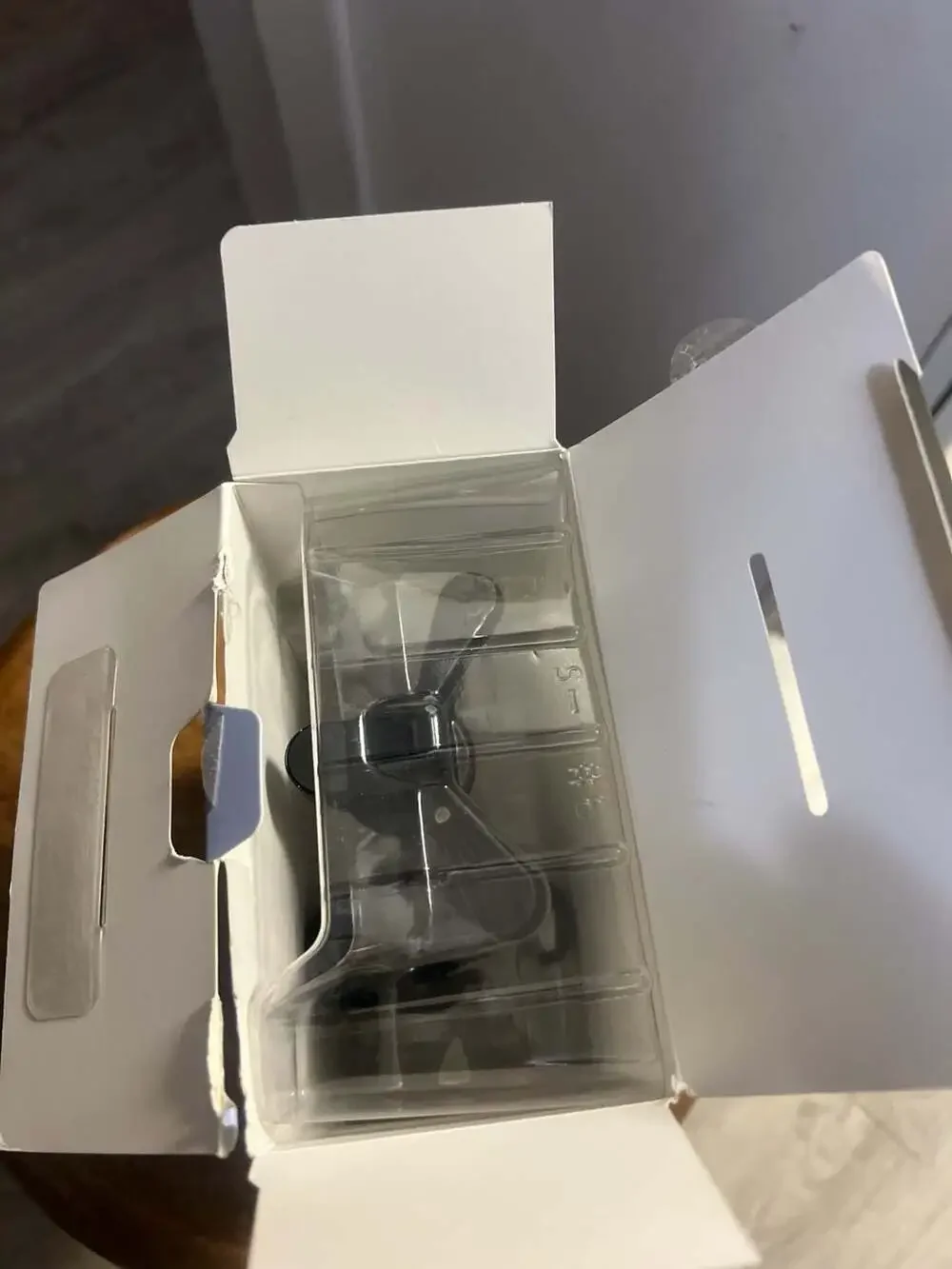 TechRebellion 15W Fast-Charge Universal Air Vent Mount Wireless Car Charger